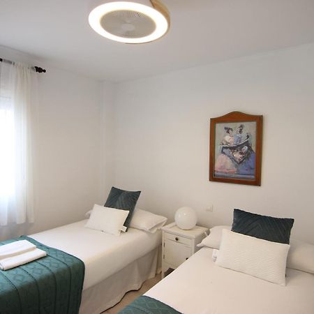 Rentalsevilla Espacioso Apartamento En La Alameda De Hercules Con Parking Exterior foto